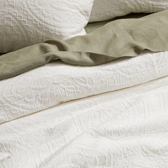 Bentley Quilt Cover – Image 5