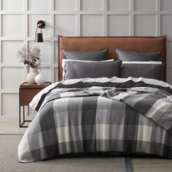 Lincoln Check Woollen Blanket - Charcoal/Ivory